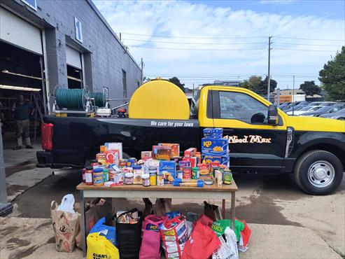 Weed Man Hamilton Donates 495 Pounds of Food to Hamilton Food Share